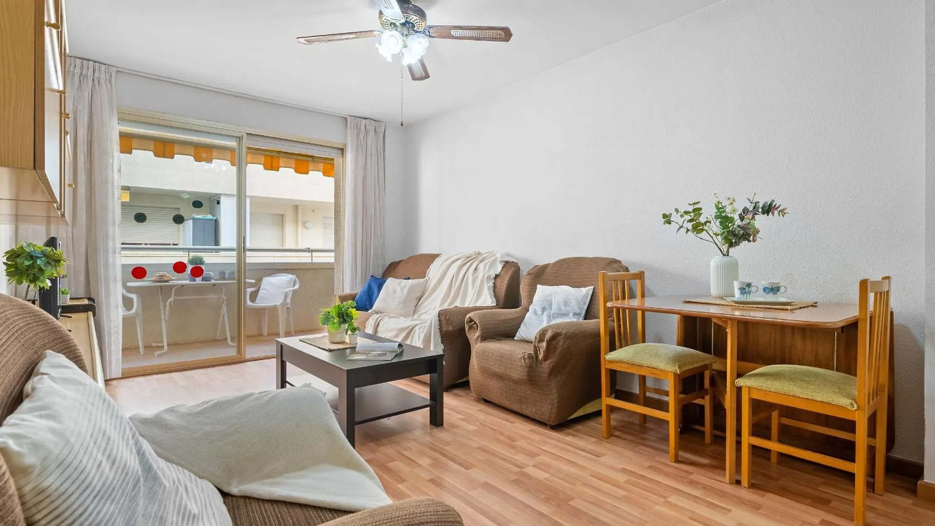Alea Rentals - Paradis Park La Pineda 0*,  Spanyolország